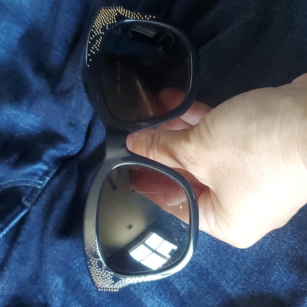 NWOT Chloe Studded Black Gradient Sunglasses